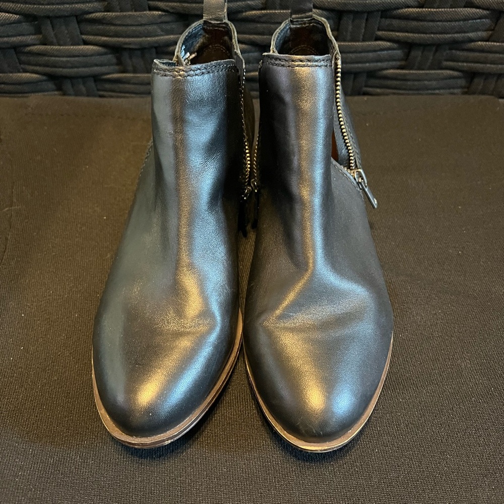 Lucky Brand Black Leather Ankle Booties